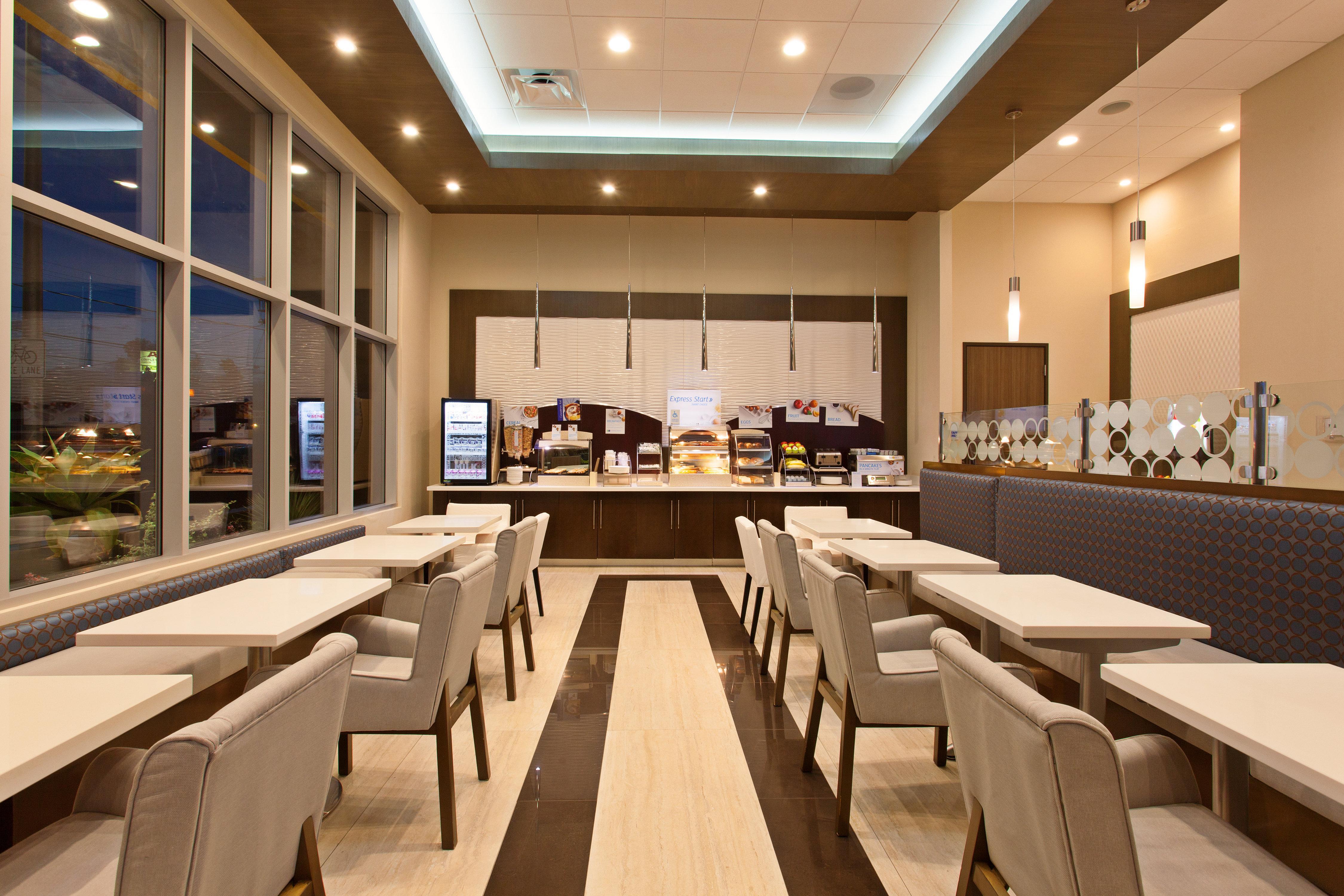Holiday Inn Express North Hollywood - Burbank Area By Ihg Los Angeles Eksteriør bilde
