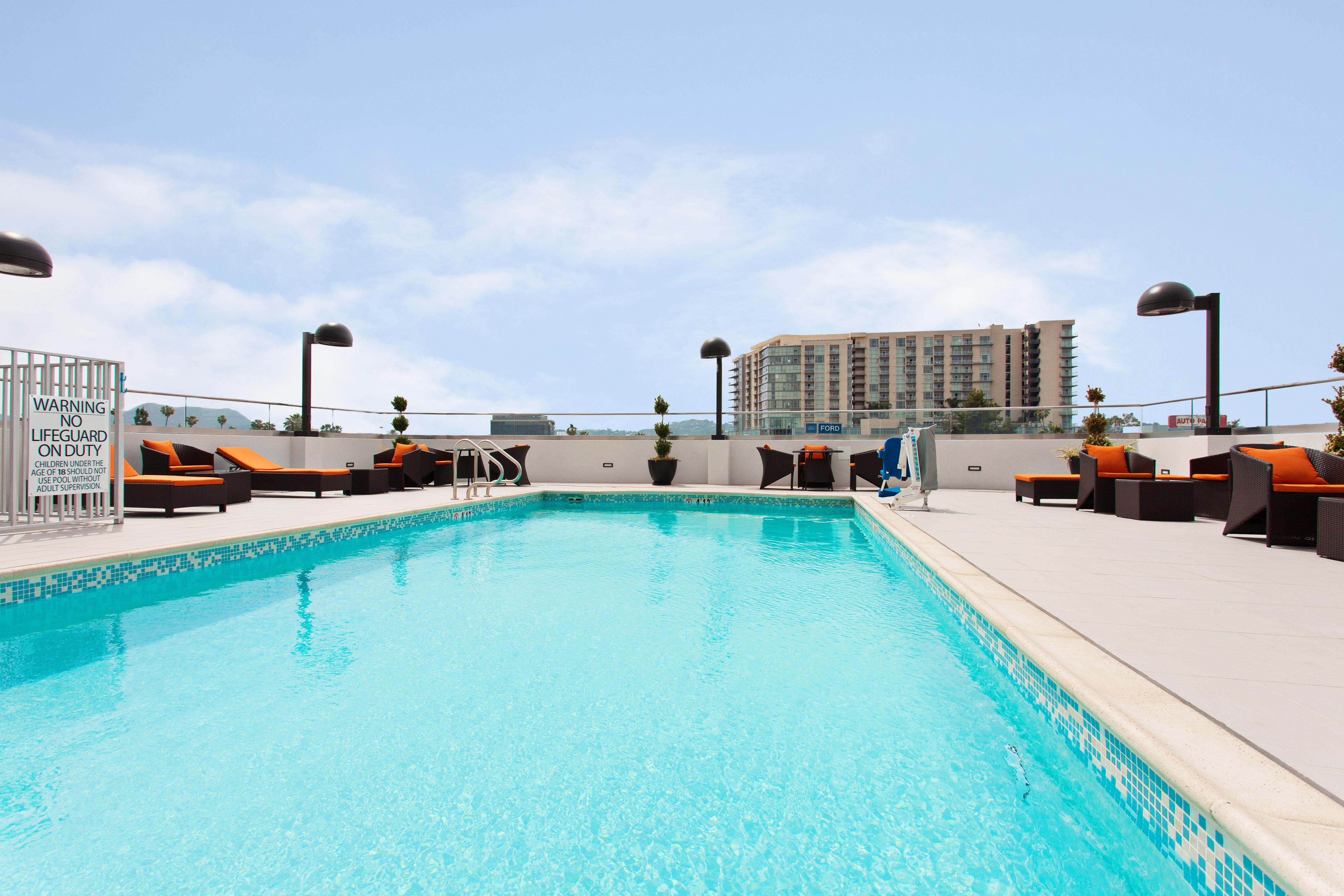 Holiday Inn Express North Hollywood - Burbank Area By Ihg Los Angeles Eksteriør bilde